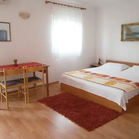 Apartament Simic *