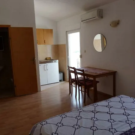 Apartament Simic *